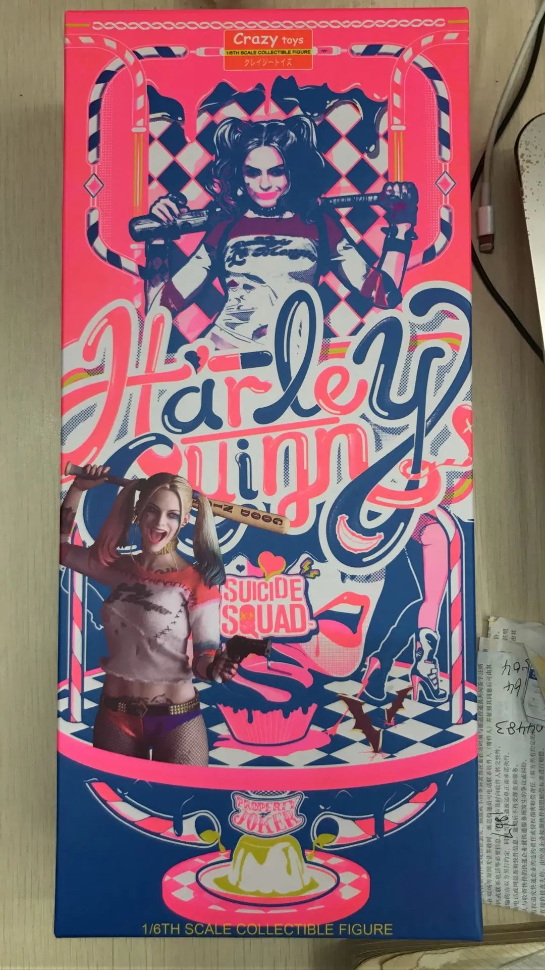 Figura Harley Quinn 1/6 th 28.5cm · Decoración Setup Gamer y Escritorio