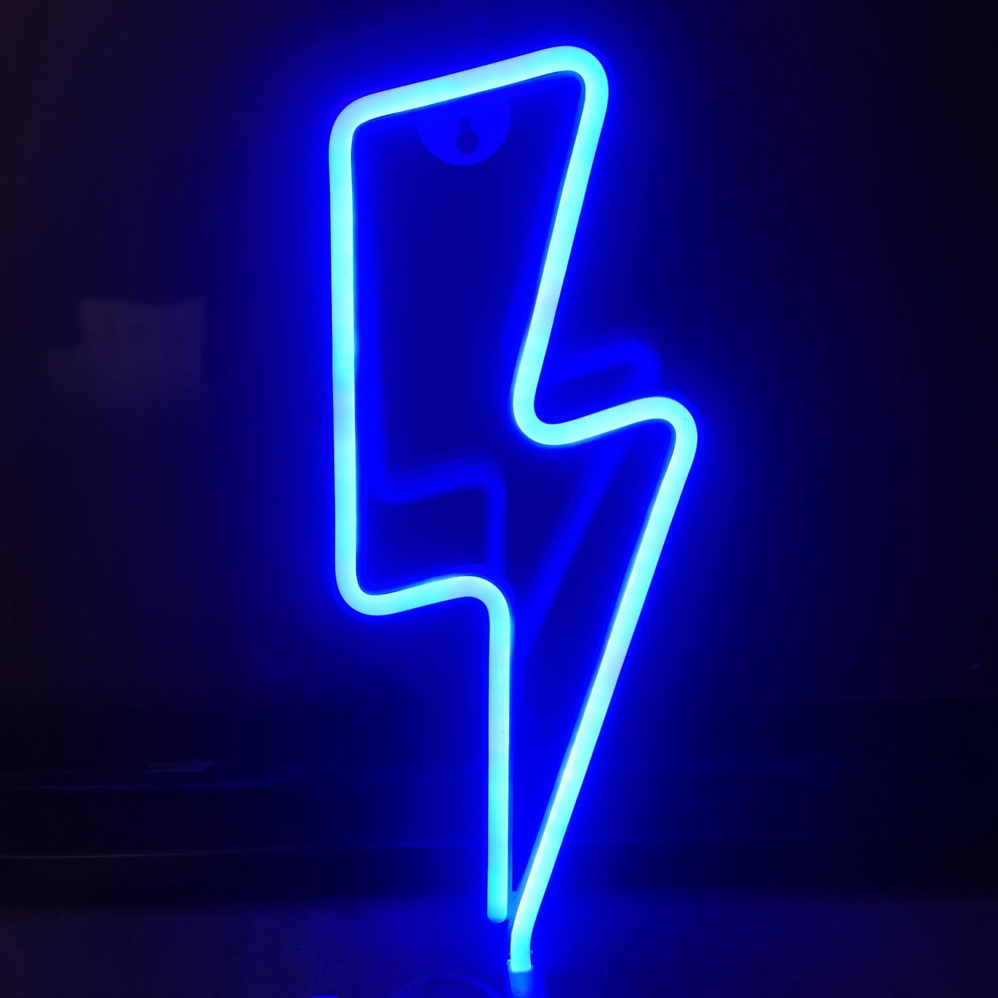 Neón LED /Battery Bar Game · Iluminación Setup Gaming