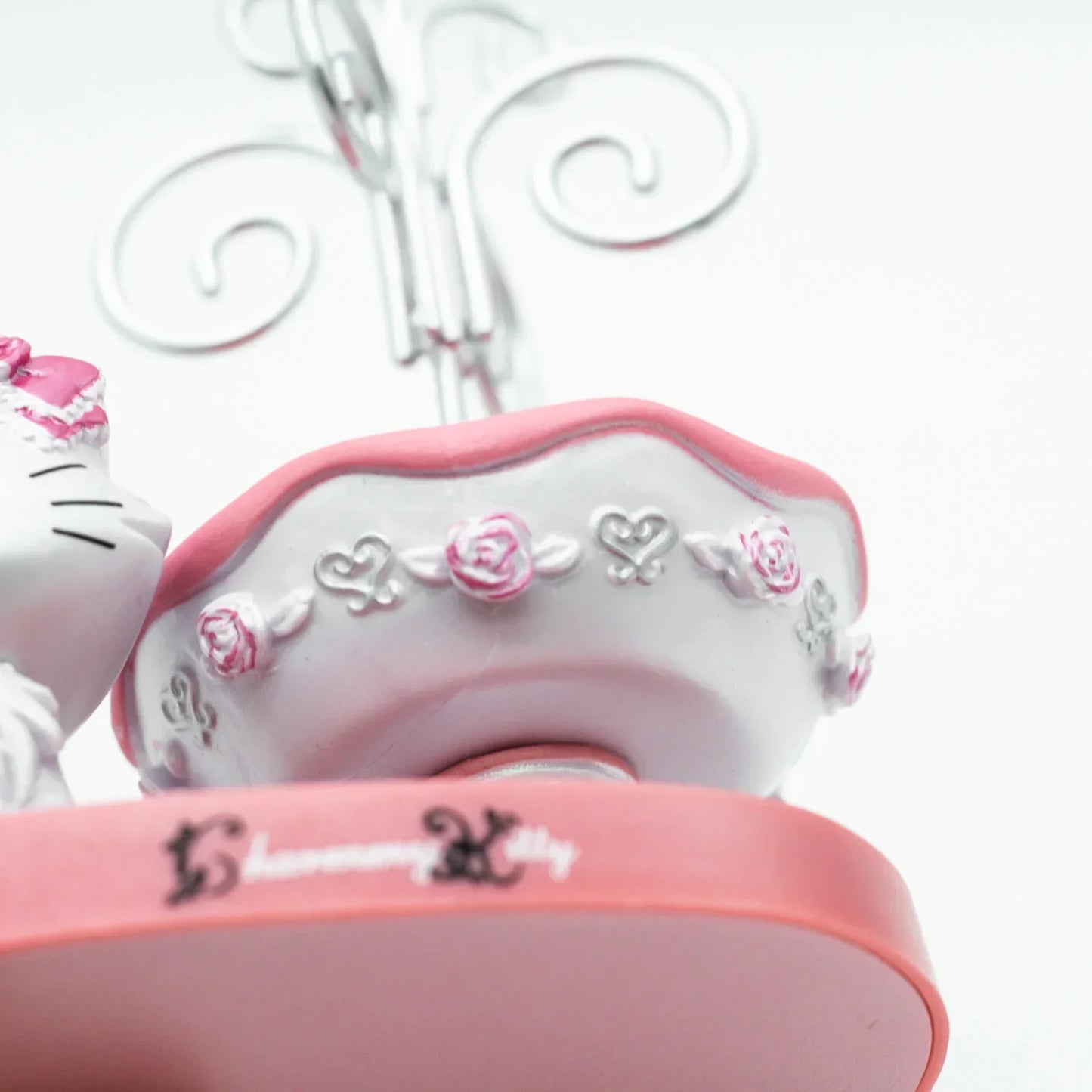 Figura Decorativa Hello Kitty con Espejo Joyero · Decoración Setup Gamer Kawaii